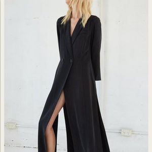 Third form maxi blazer